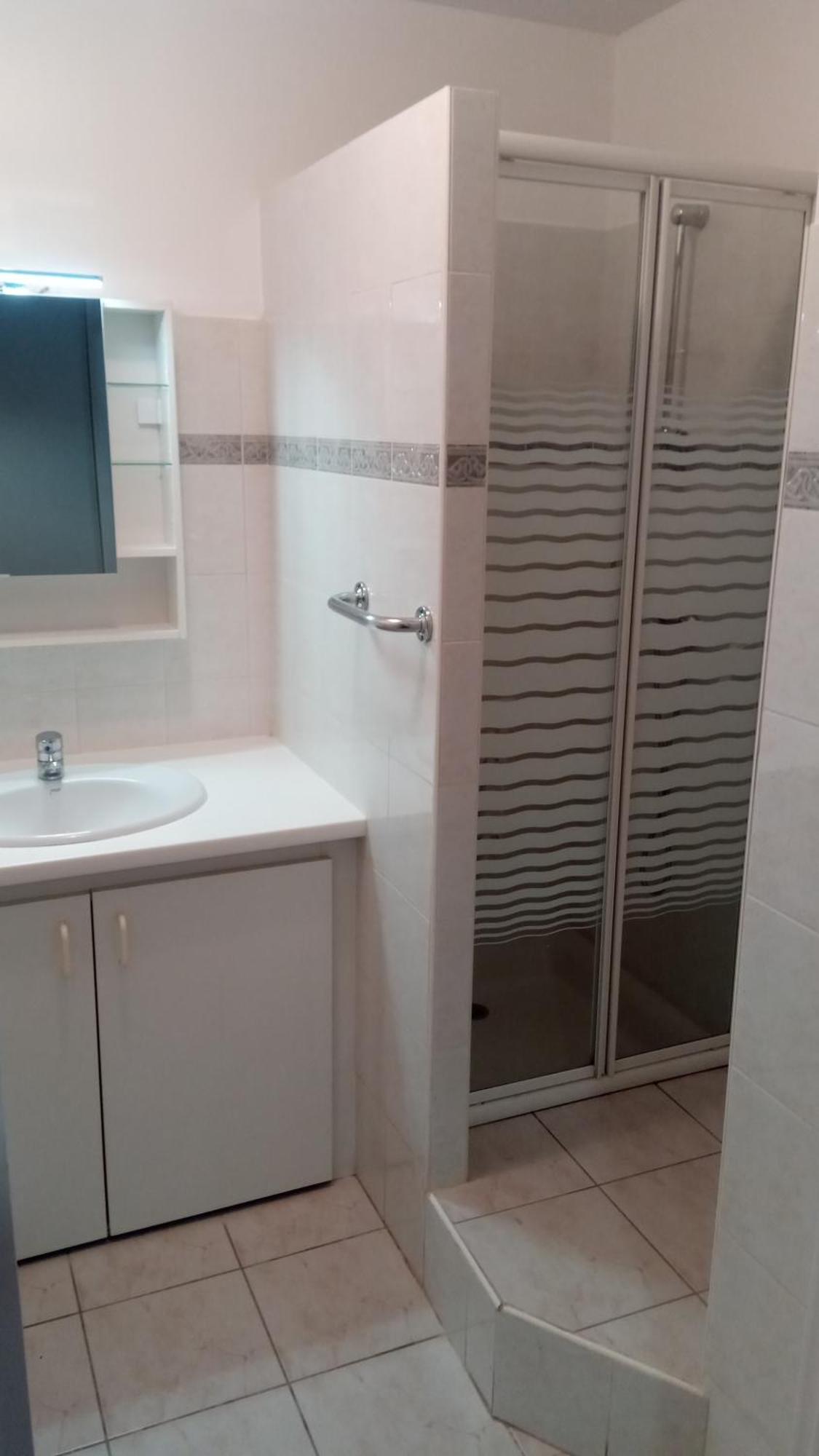 Centre, Commerces Et Nature A 5 Min A Pied Et Proche Thermes Apartment